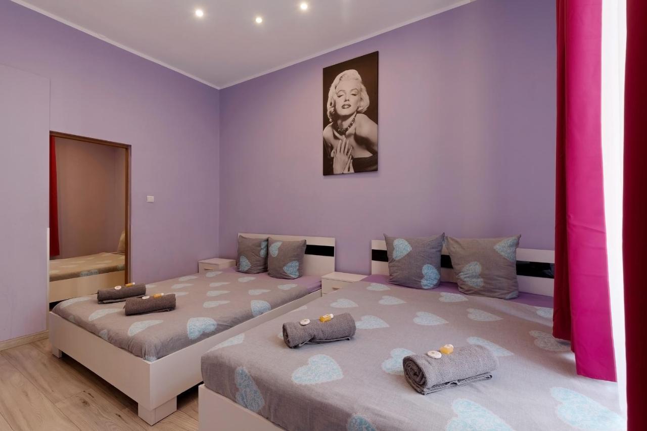 Queen Apartments คราคูฟ ภายนอก รูปภาพ