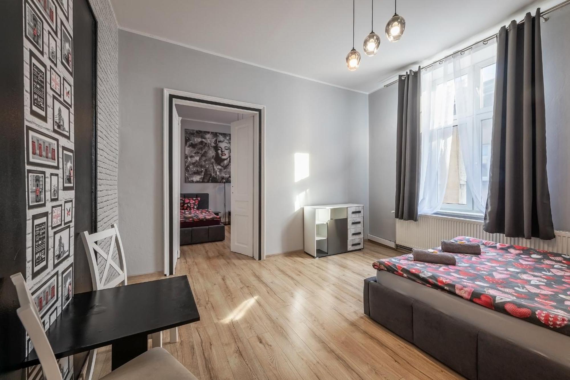 Queen Apartments คราคูฟ ภายนอก รูปภาพ