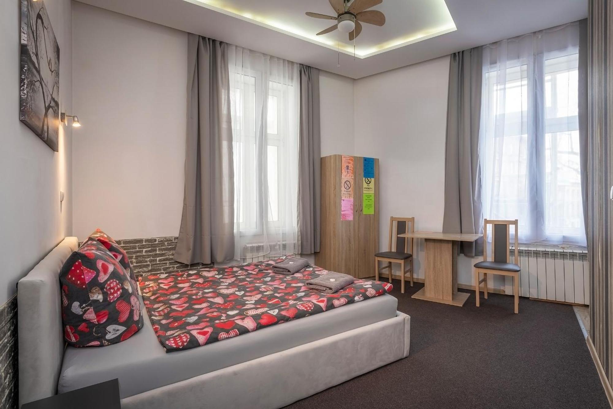 Queen Apartments คราคูฟ ภายนอก รูปภาพ